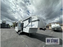 2025 Forest River Cherokee Arctic Wolf 331BH Review image