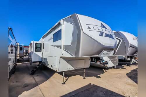 2026 Alliance Rv Avenue 32RLS in katy TX