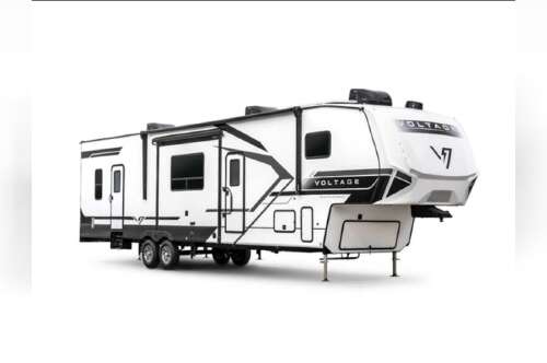 2026 Dutchmen Rv VOLTAGE V SERIES 4250 in glenpool OK