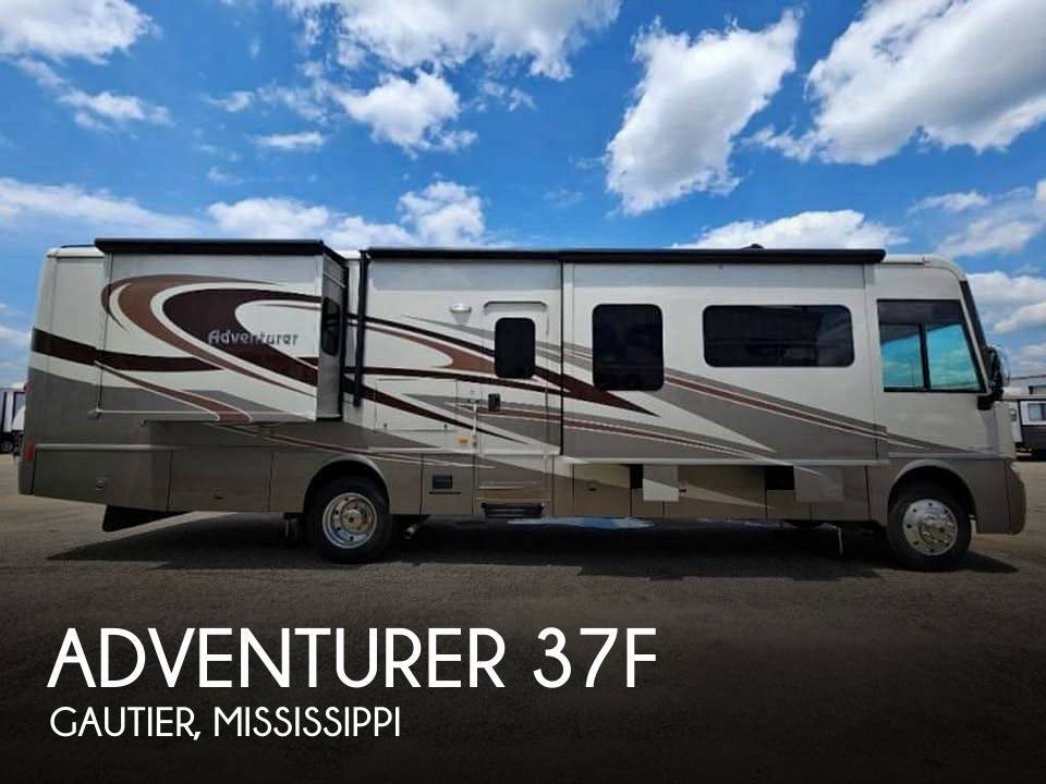 2015 Winnebago Adventurer 37F RV