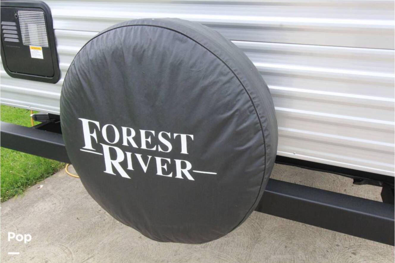 A photo of this 2022 Forest River Salem 26DBUD