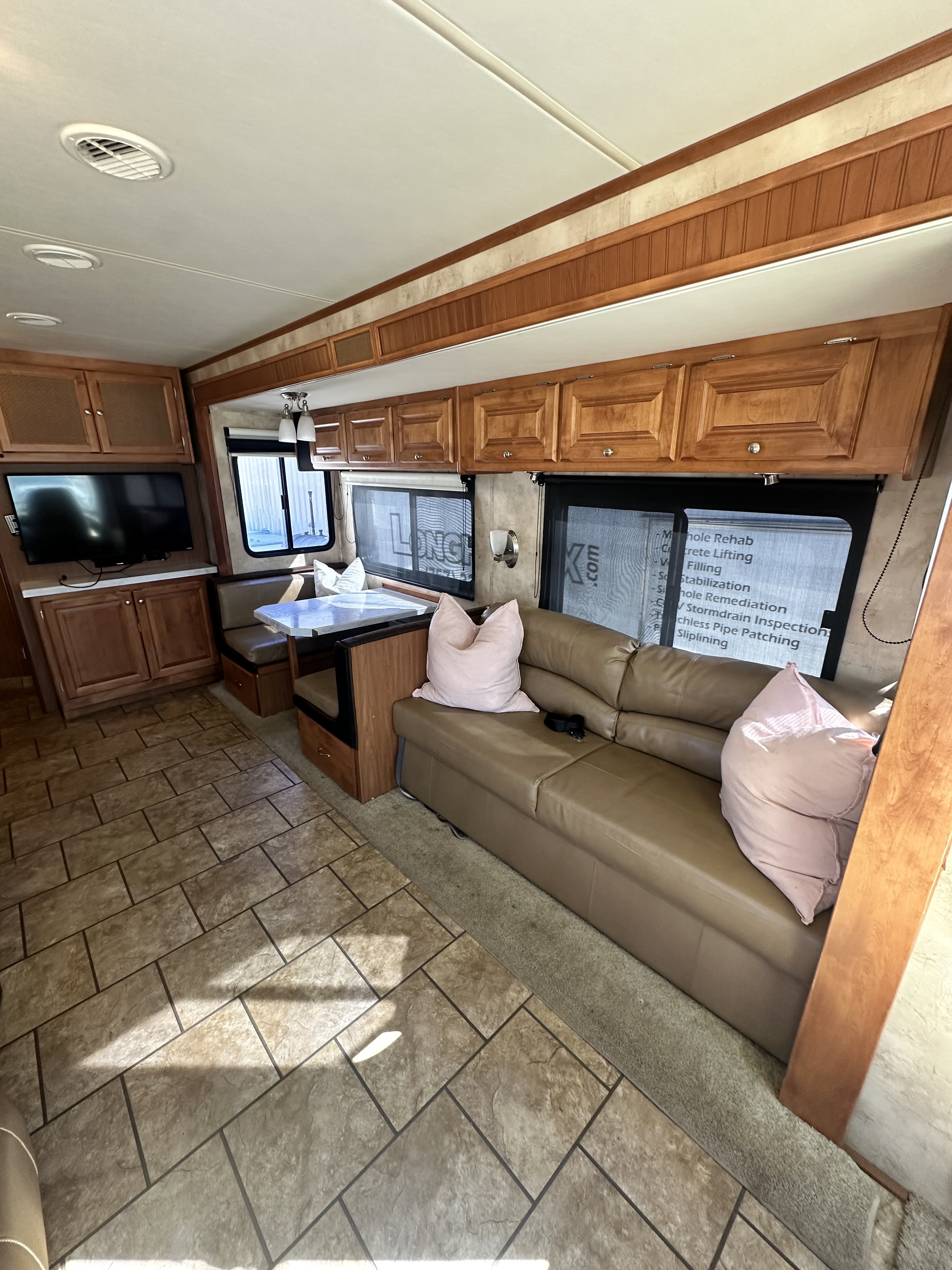 2010 Tiffin Motorhomes ALLEGRO OPEN ROAD 35QBA in toano VA