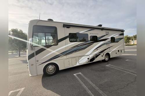 2020 Thor Motor Coach WINDSPORT 29M in tustin CA