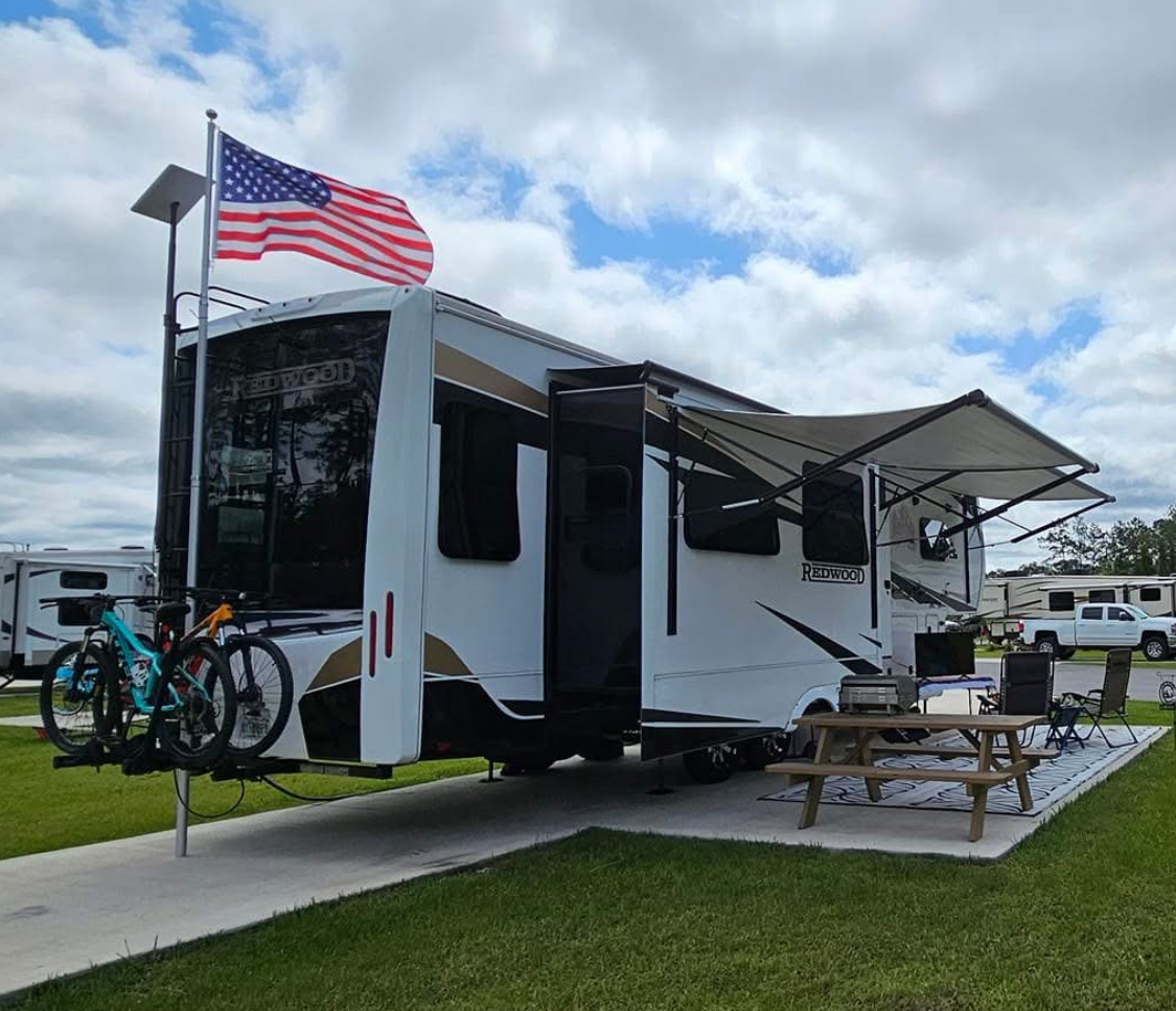 Crossroads Redwood 3401RL RVs for sale - RV Trader