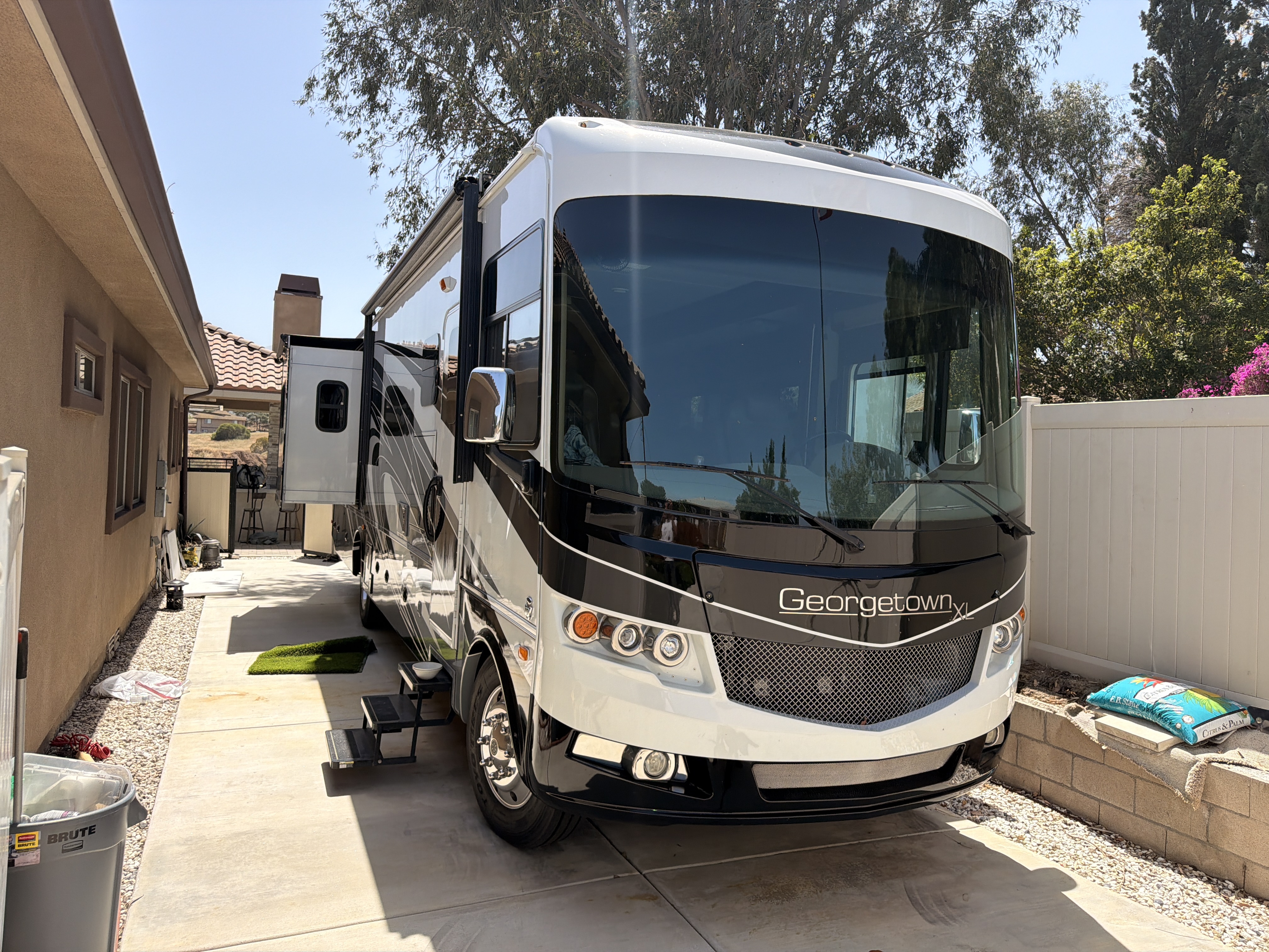2018 Forest River GEORGETOWN XL 369DS RV