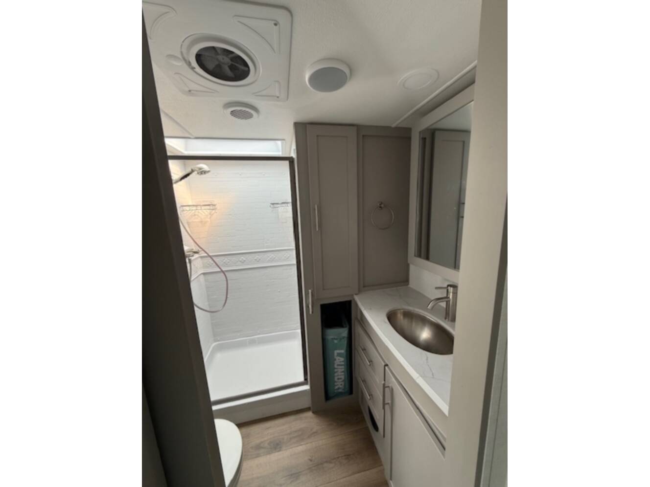 A photo of this 2025 Alliance Rv AVENUE ALL-ACCESS SERIES 29RL