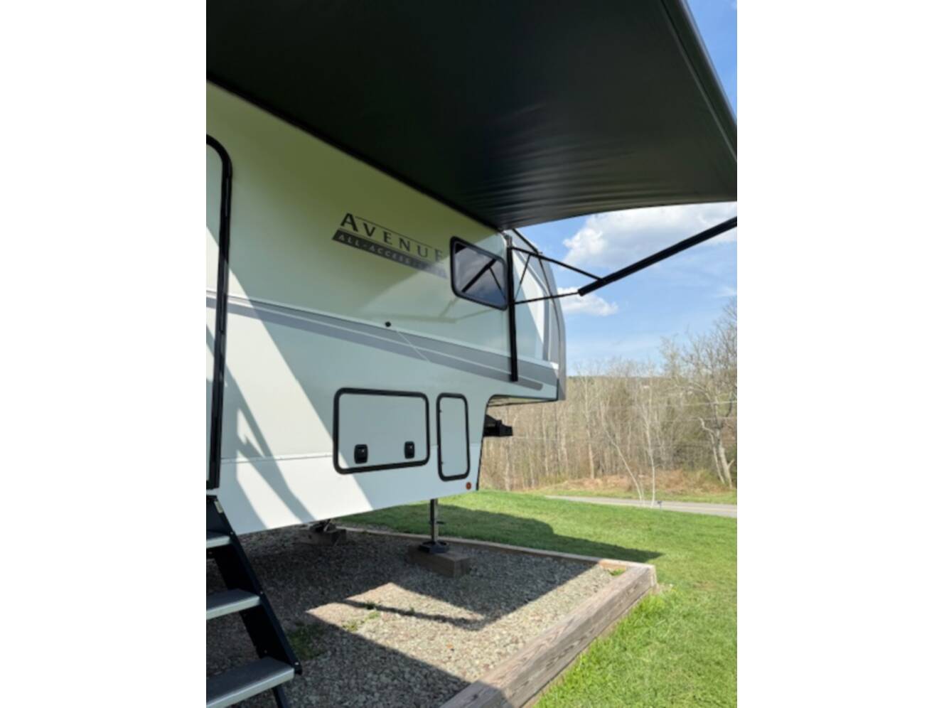 A photo of this 2025 Alliance Rv AVENUE ALL-ACCESS SERIES 29RL