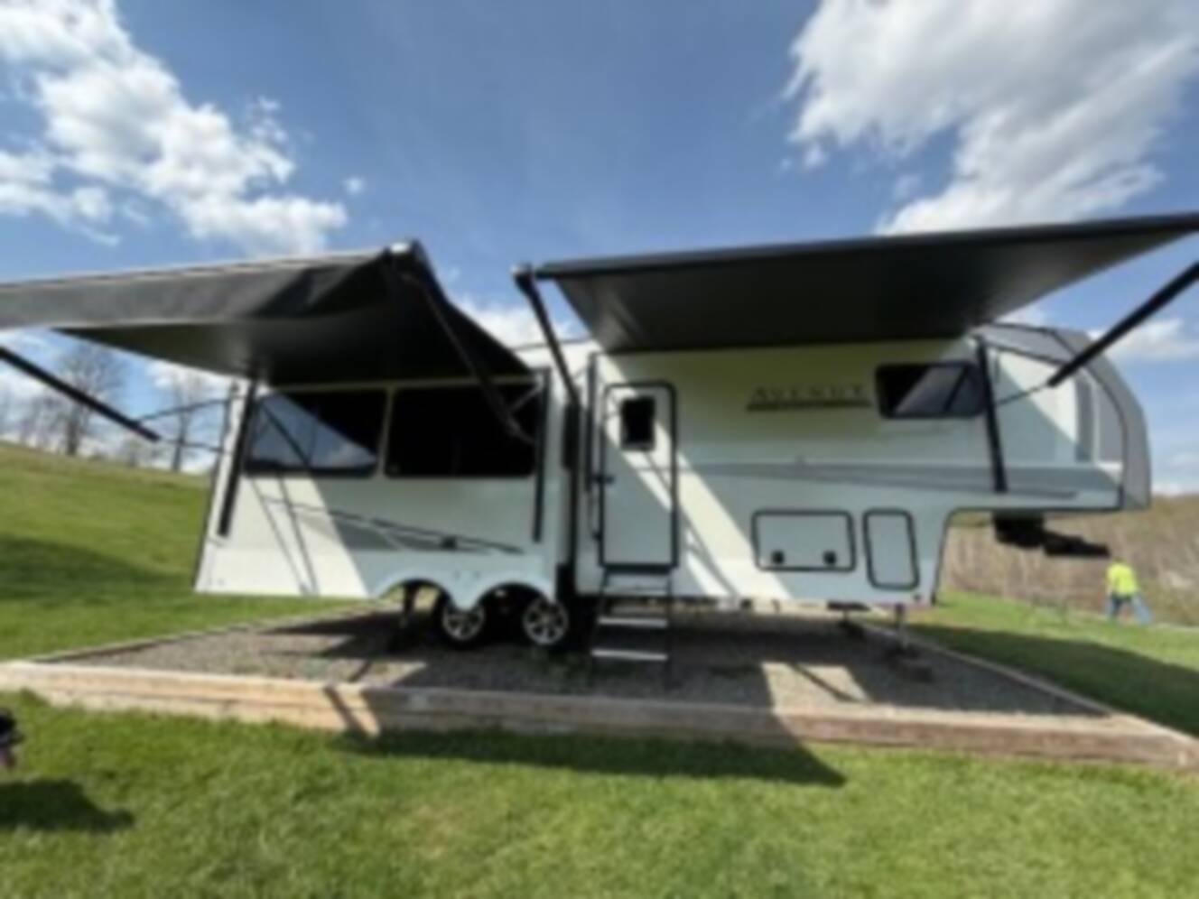 A photo of this 2025 Alliance Rv AVENUE ALL-ACCESS SERIES 29RL