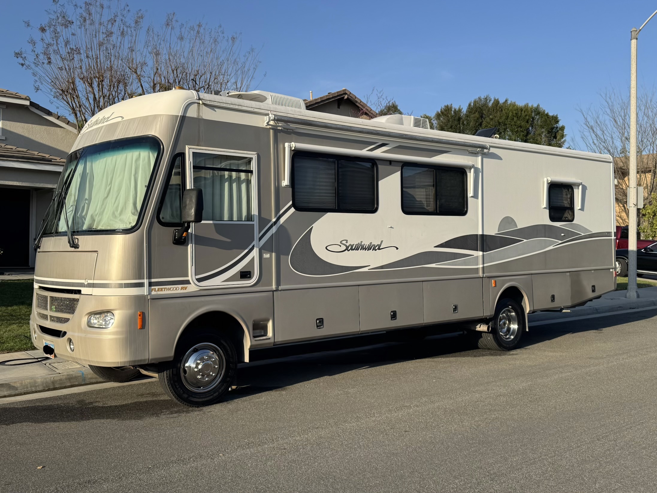 2004 Fleetwood SOUTHWIND 32VS RV