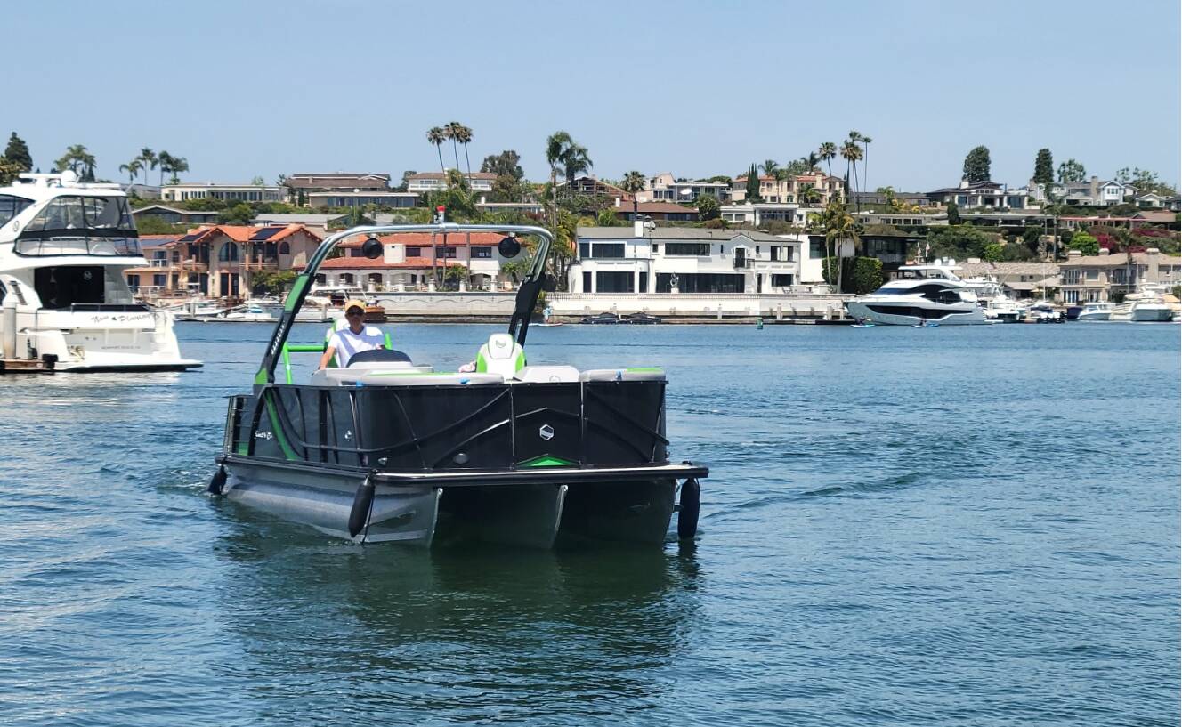 A photo of this 2023 South Bay SOUTHBAY 500