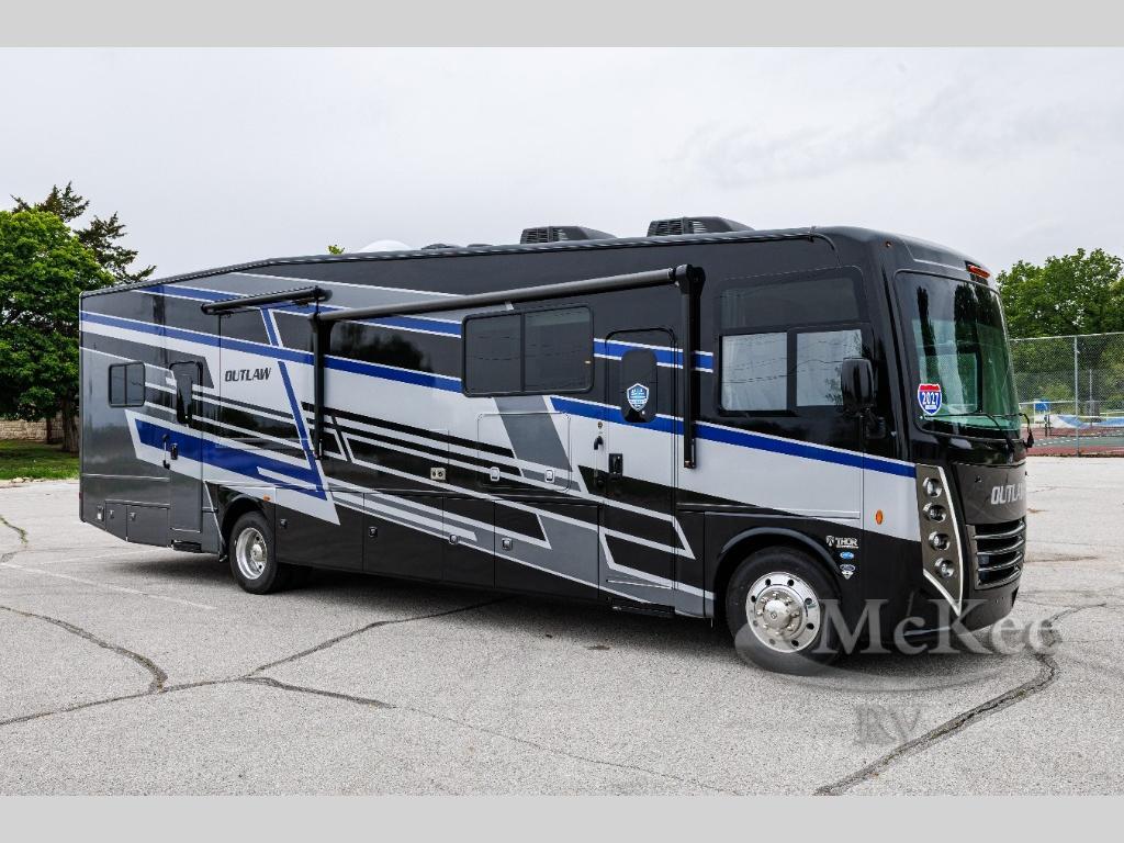 2027 Thor Motor Coach Outlaw 38M in perry IA