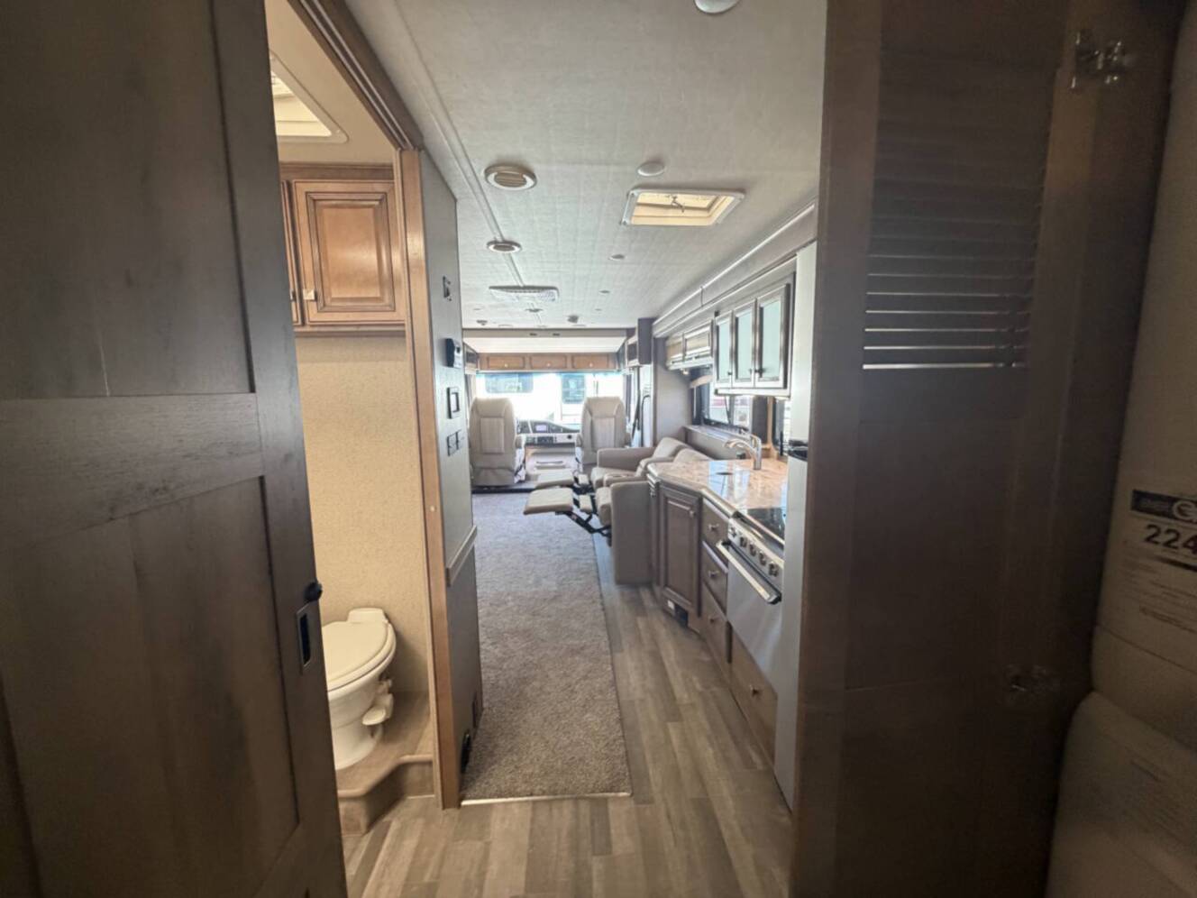 A photo of this 2020 Fleetwood FLAIR 35R