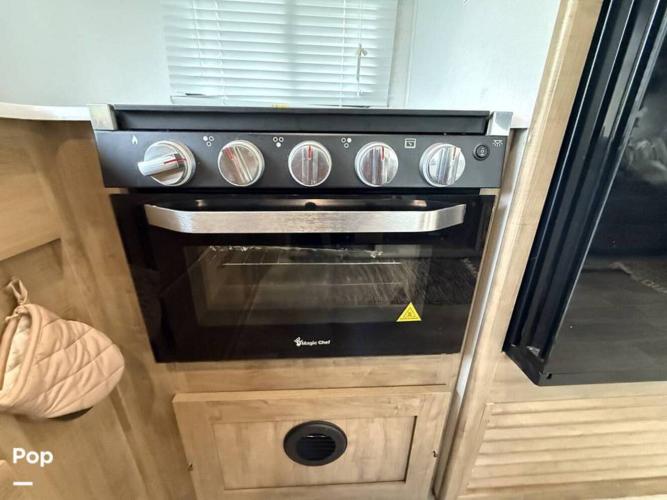 A photo of this 2024 Coachmen Freedom Express Ultra Lite 259FKDS