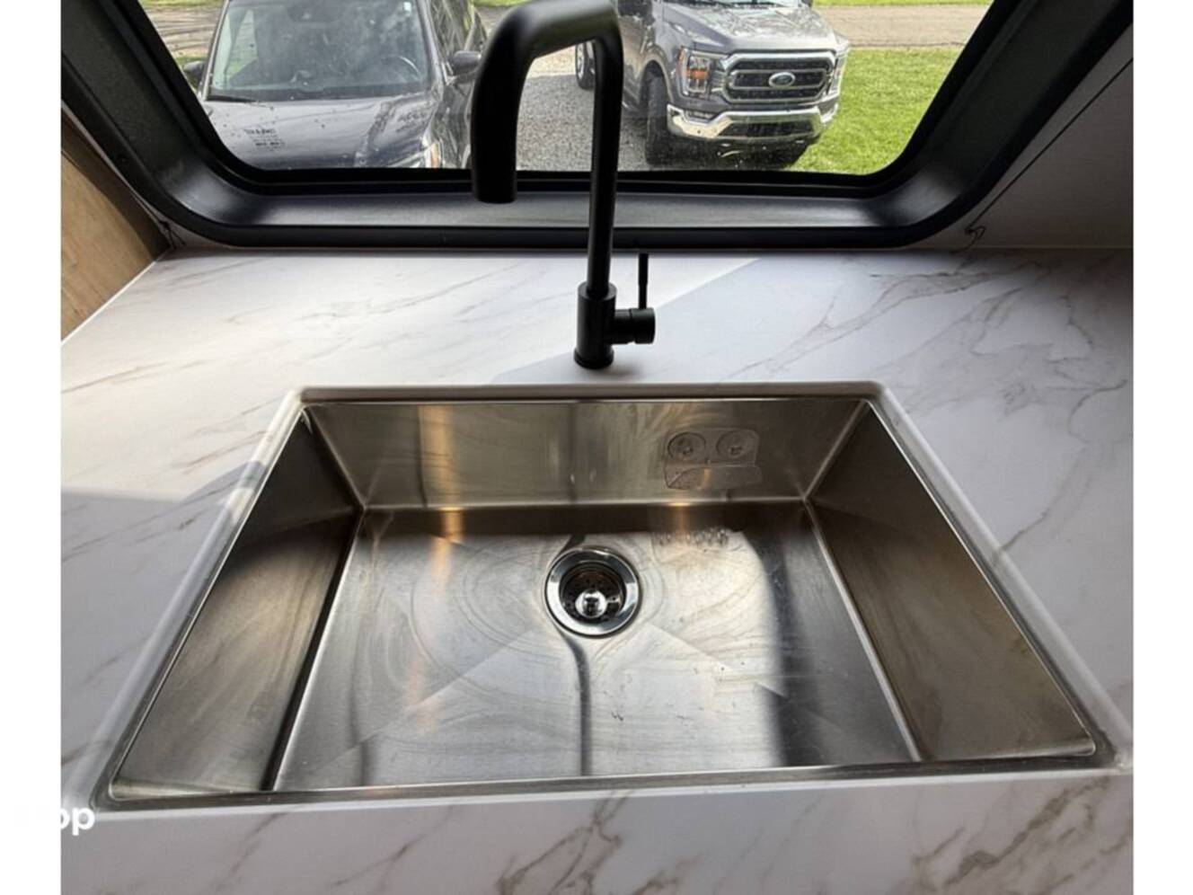 A photo of this 2024 Coachmen Freedom Express Ultra Lite 259FKDS