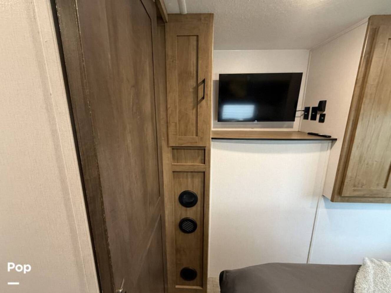 A photo of this 2024 Coachmen Freedom Express Ultra Lite 259FKDS