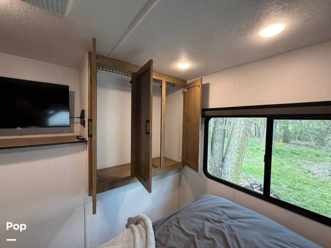 A photo of this 2024 Coachmen Freedom Express Ultra Lite 259FKDS