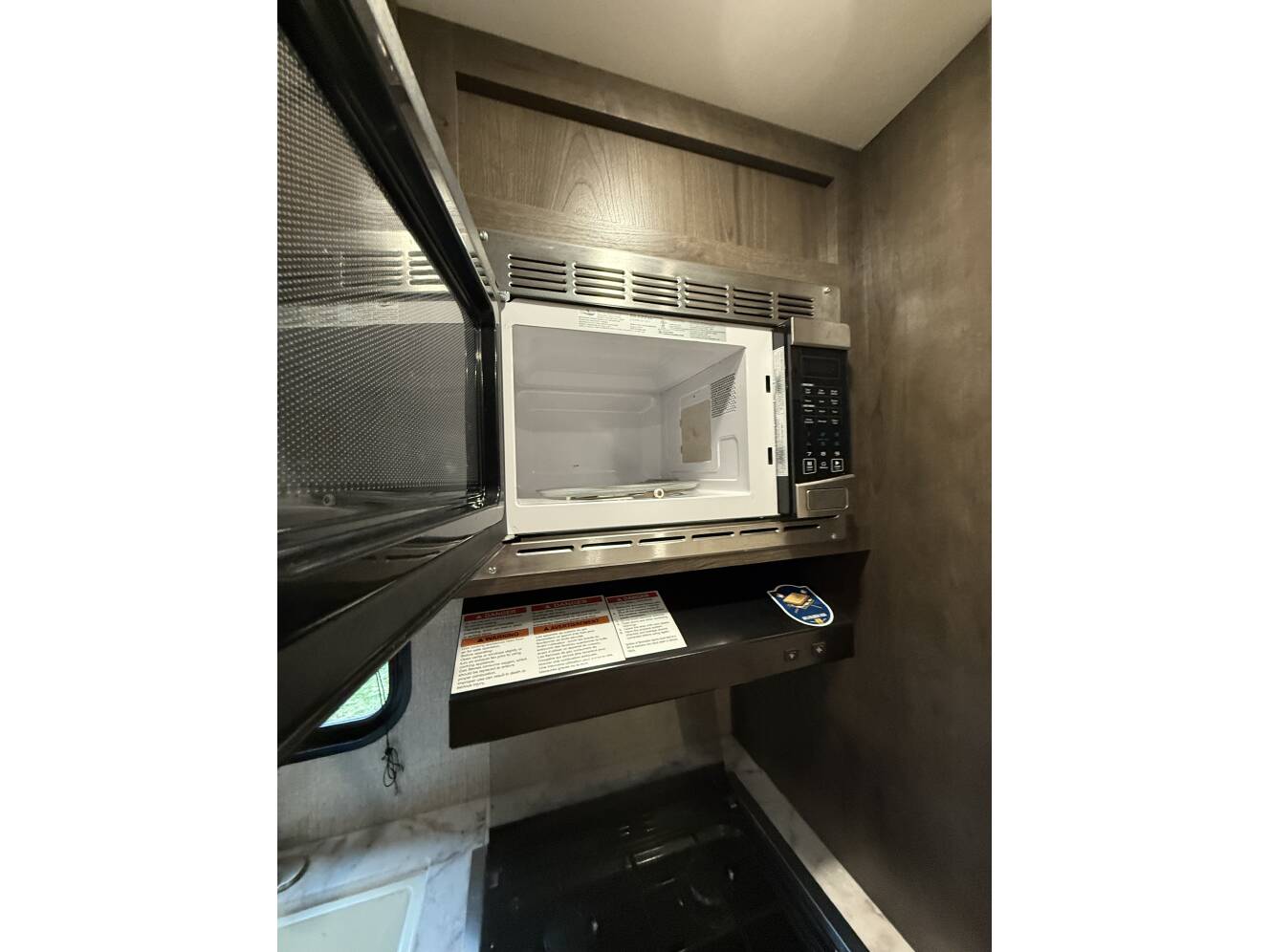 A photo of this 2020 Jayco JAY FLIGHT SLX 224BH