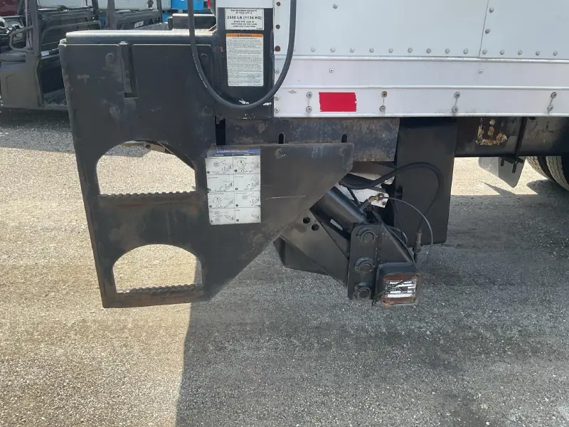 2019 FREIGHTLINER BUSINESS CLASS M2 106