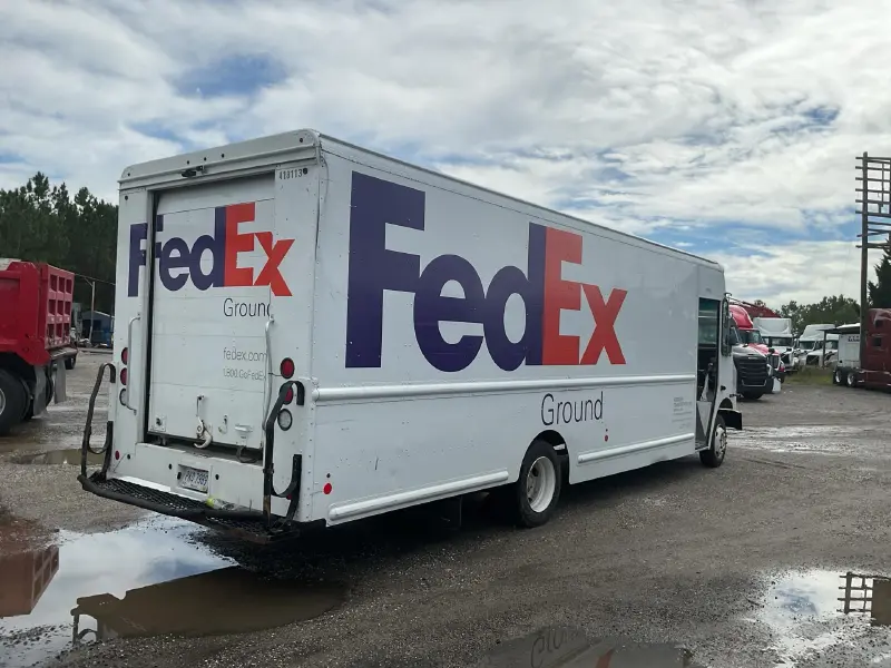 2019 Freightliner MT556