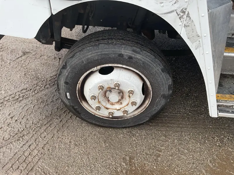 2019 Freightliner MT556