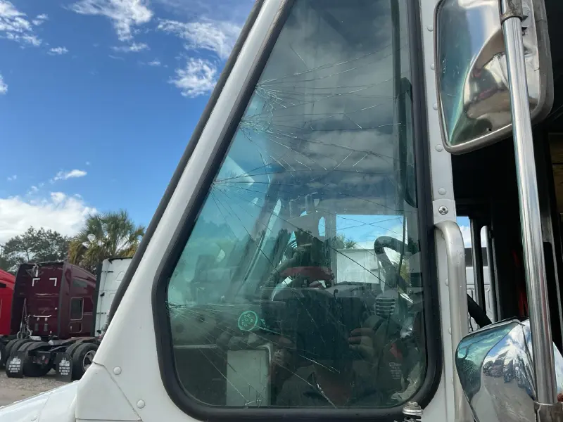 2019 Freightliner MT556