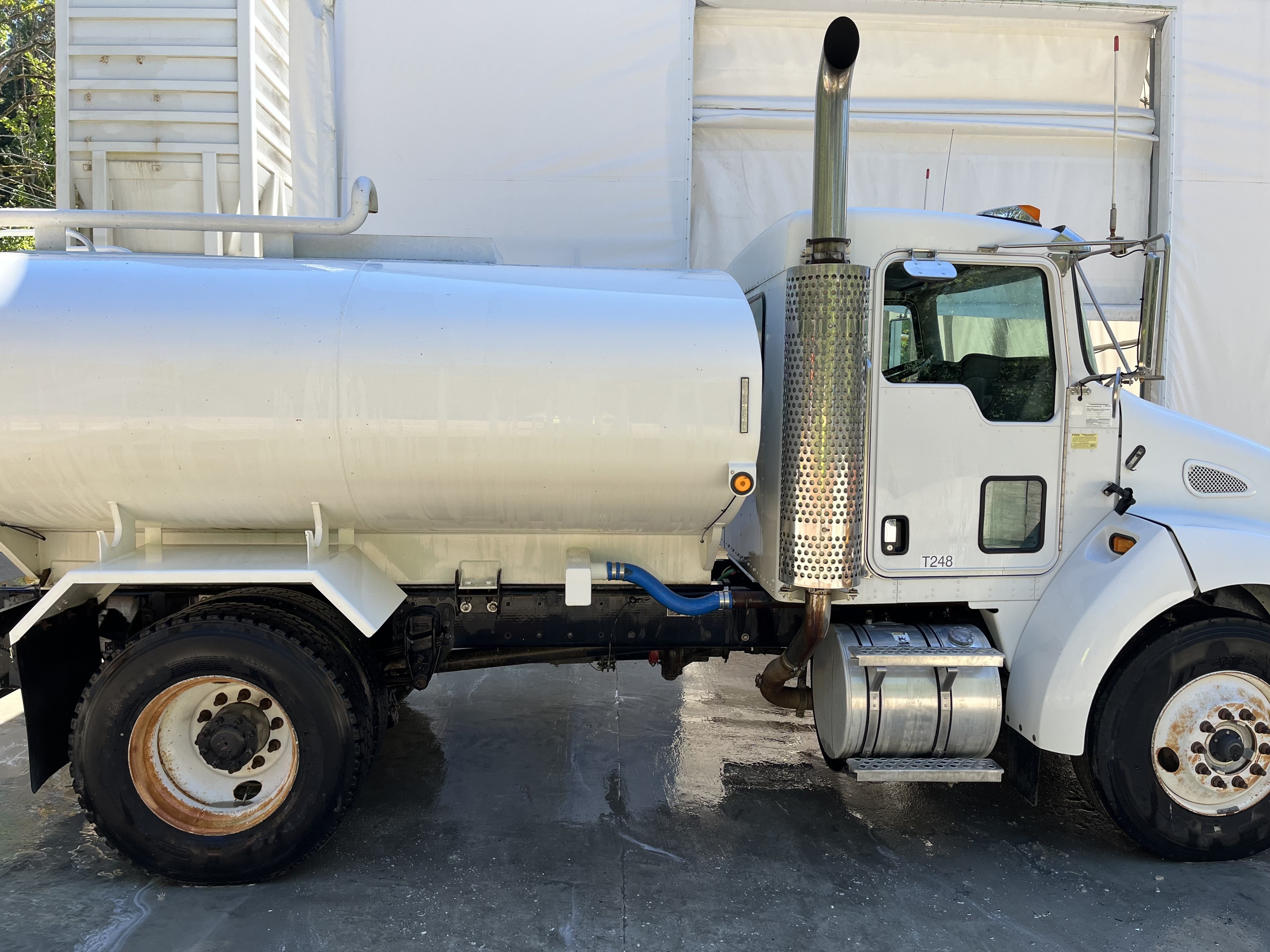 2007 KENWORTH T300 in Newport, WA