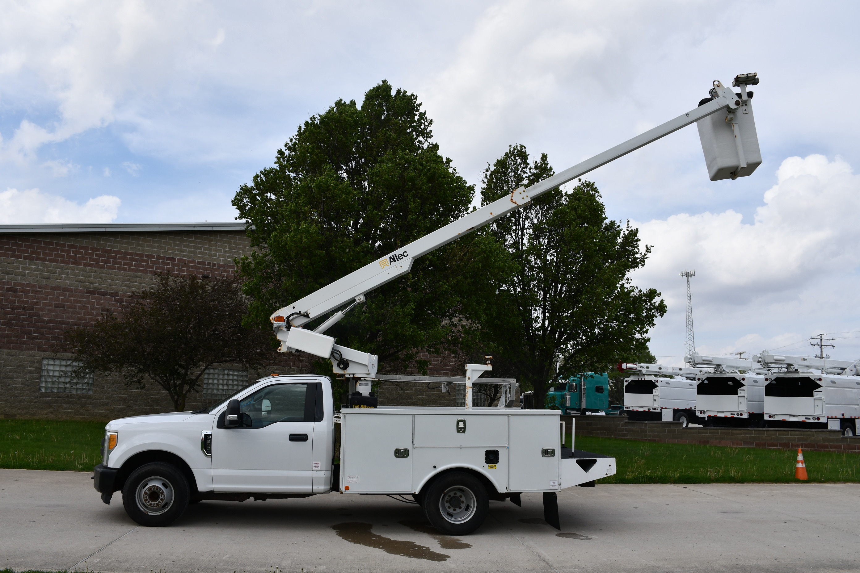 2017 FORD F350 in Clinton, IL