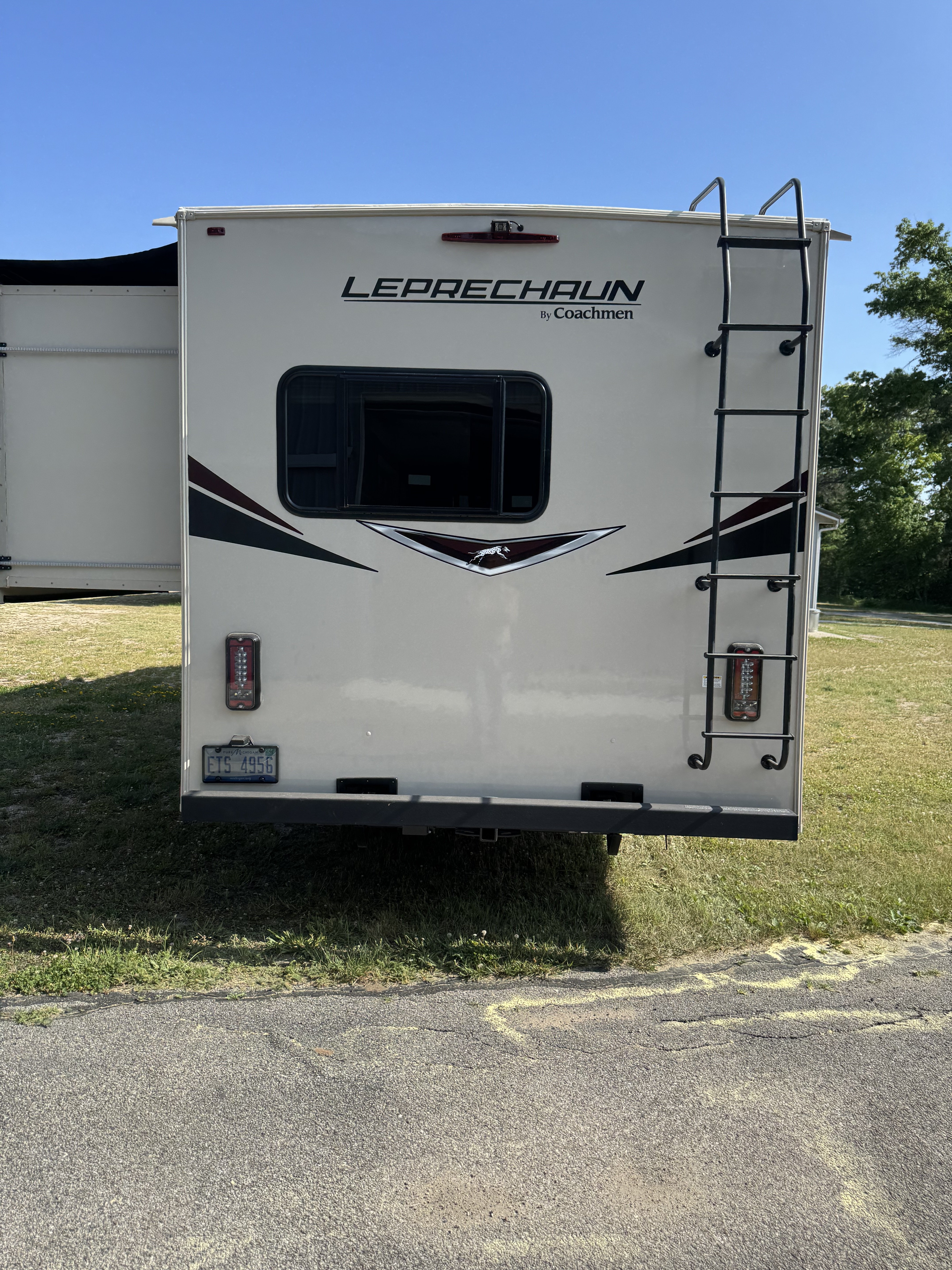 2023 Coachmen LEPRECHAUN 311FS in branch MI