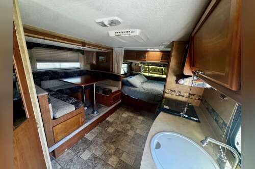 2012 Lance 1685 Travel Trailer in arroyo grande CA