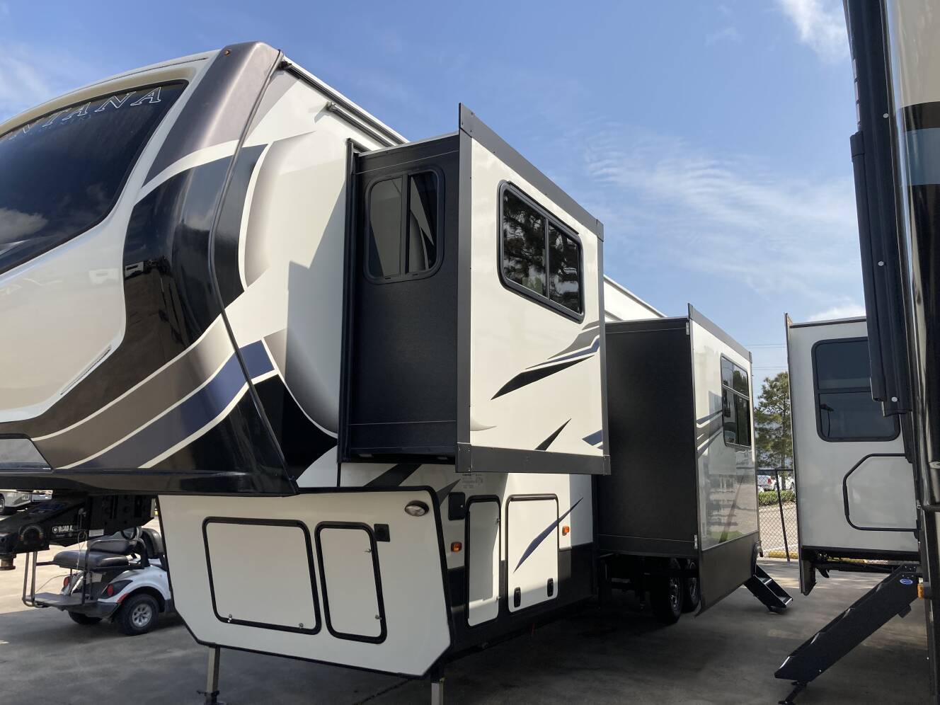 A photo of this 2021 Keystone MONTANA HIGH COUNTRY 377FL