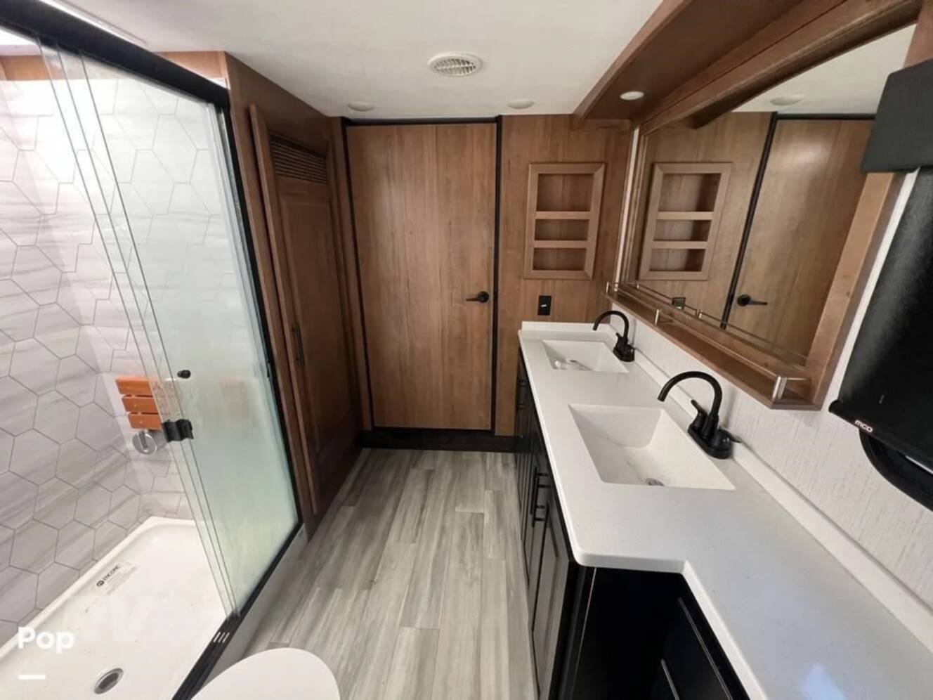 A photo of this 2022 Heartland BIGHORN 3870FB
