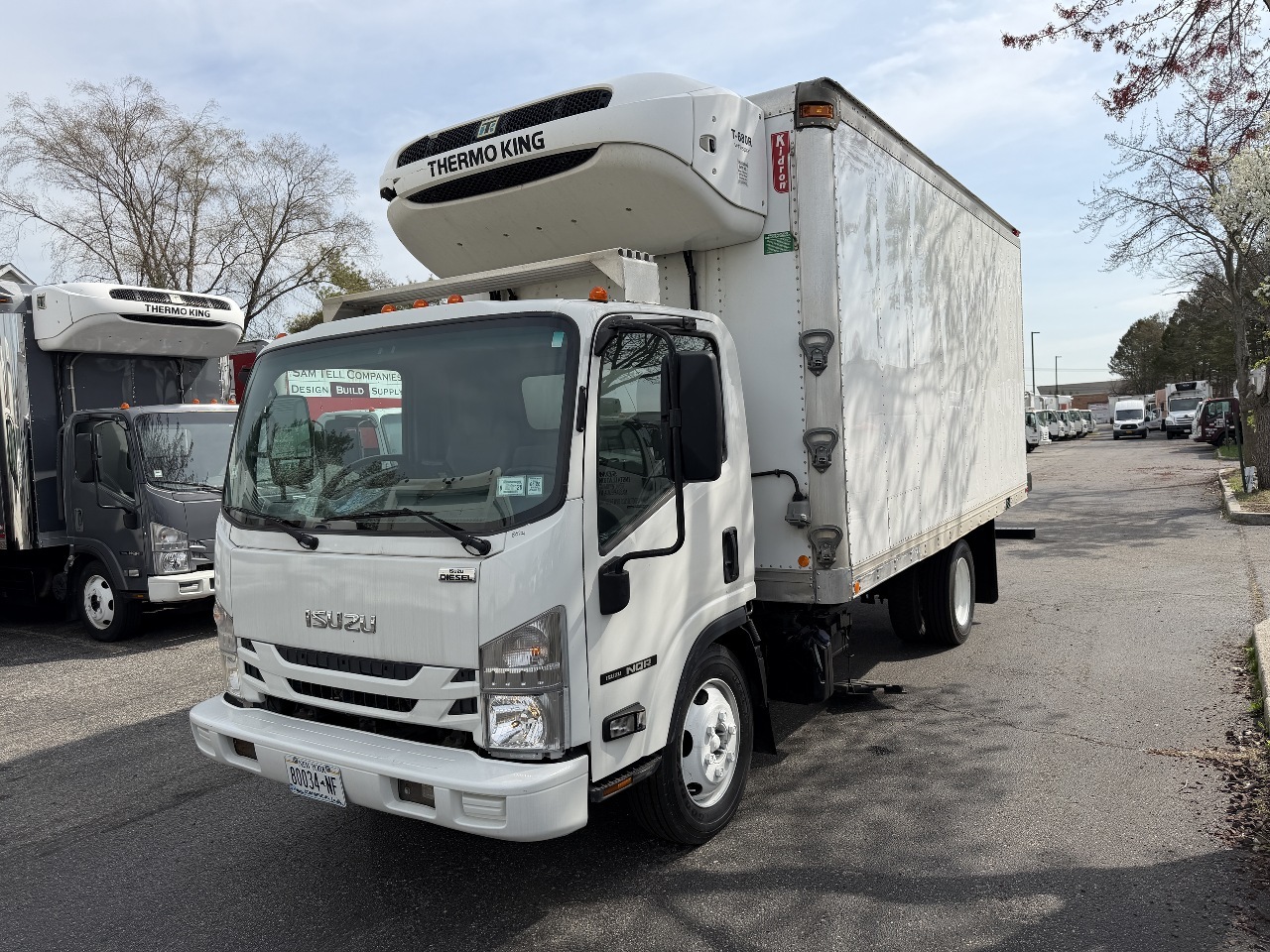 2020 ISUZU NQR in Farmingdale, NY