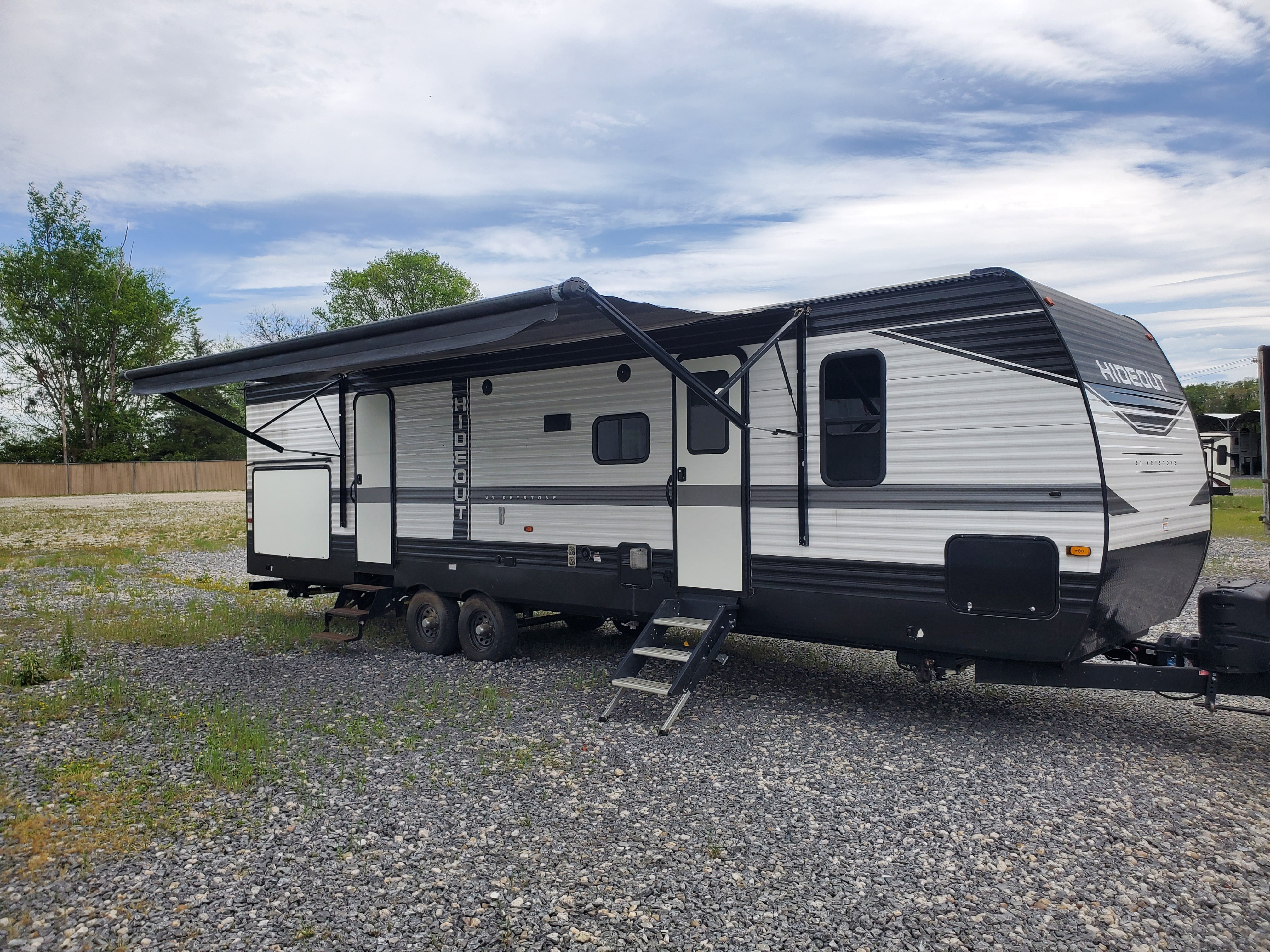 2022 Keystone HIDEOUT 318BR RV