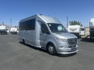 2023 AIRSTREAM ATLAS 24 TOMMY BAHAMA MB E1