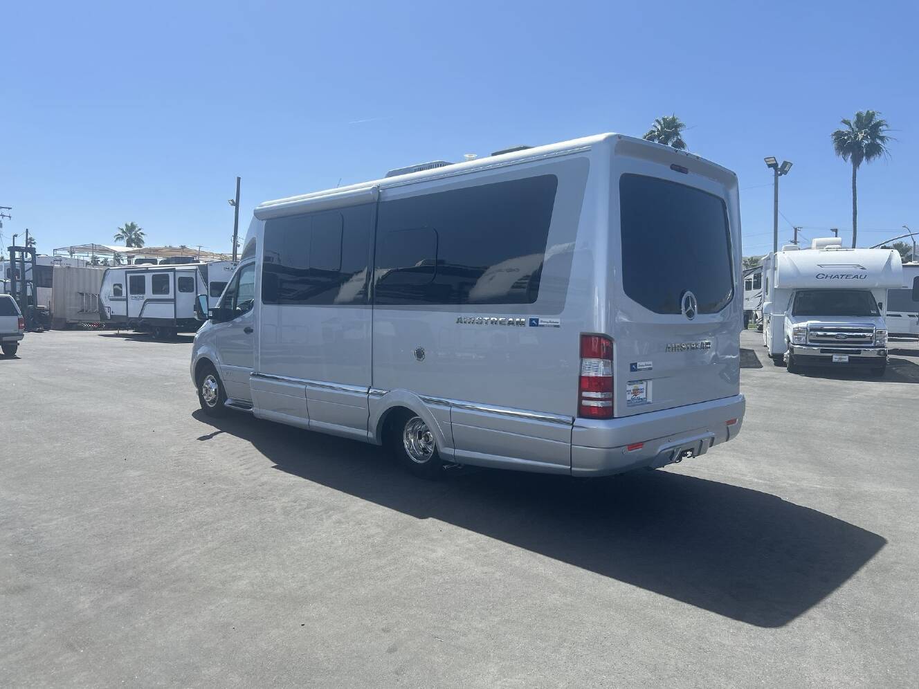 A photo of this 2023 Airstream ATLAS 24 TOMMY BAHAMA 
