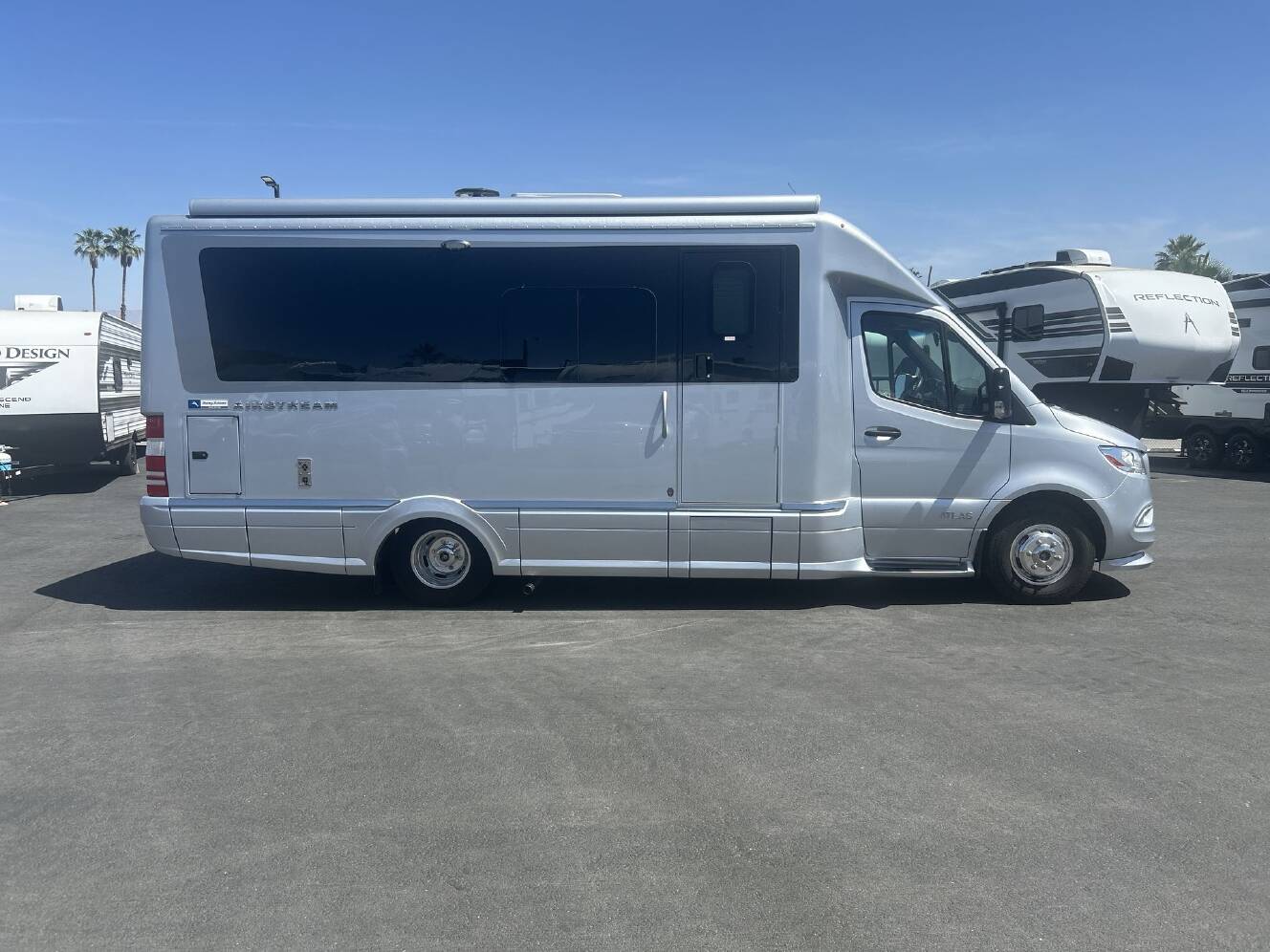 A photo of this 2023 Airstream ATLAS 24 TOMMY BAHAMA 
