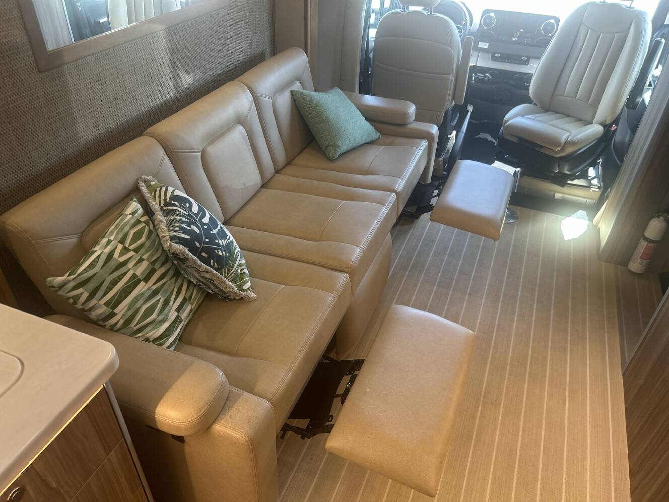 A photo of this 2023 Airstream ATLAS 24 TOMMY BAHAMA 
