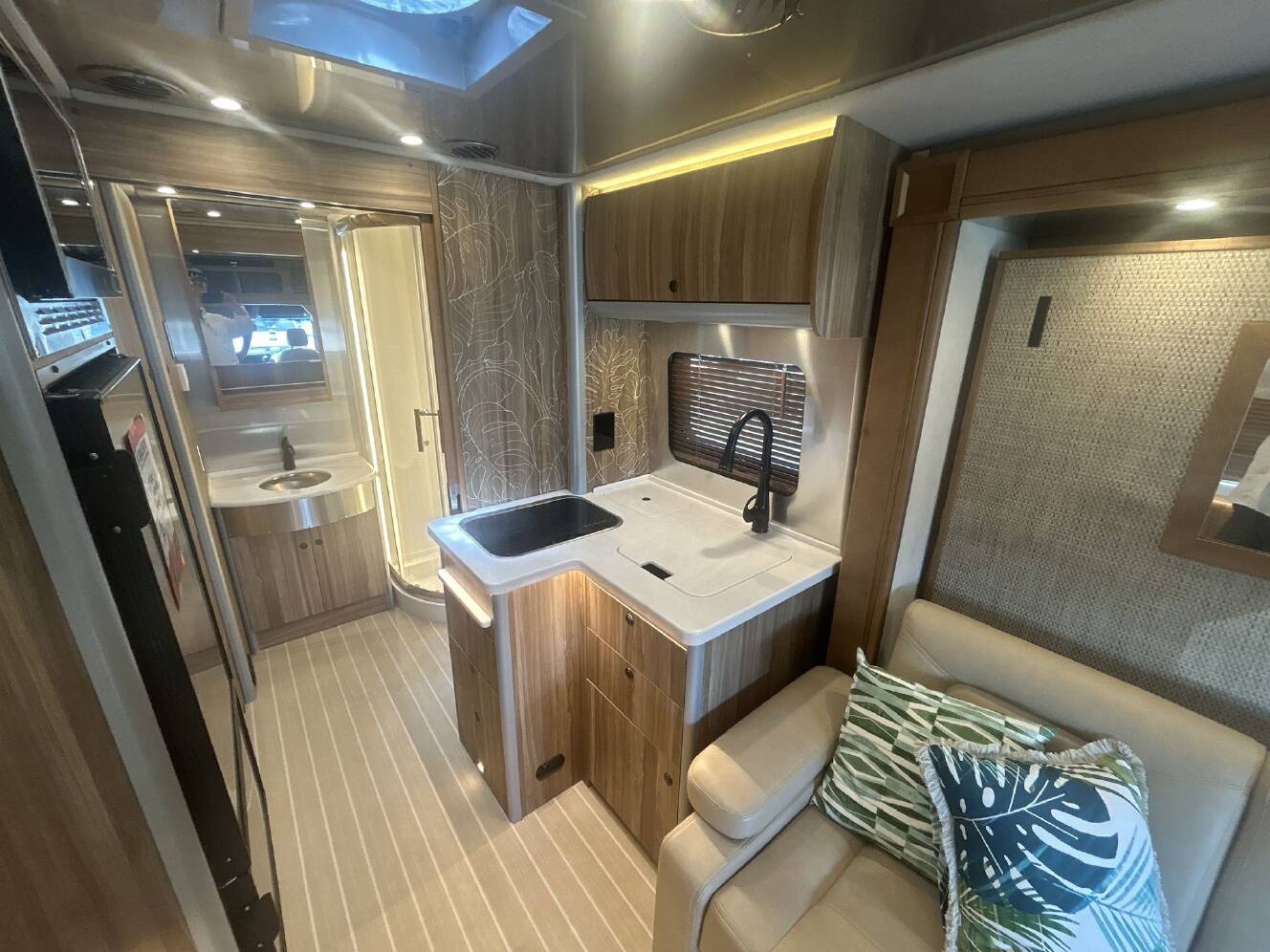 A photo of this 2023 Airstream ATLAS 24 TOMMY BAHAMA 