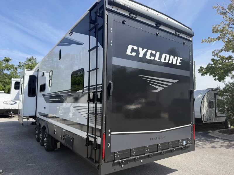 2026 HEARTLAND CYCLONE 3913