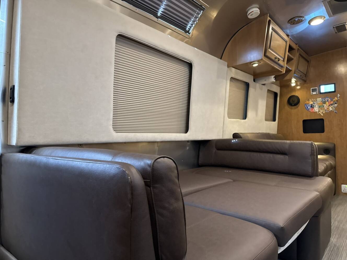 A photo of this 2020 Airstream CLASSIC 33FB