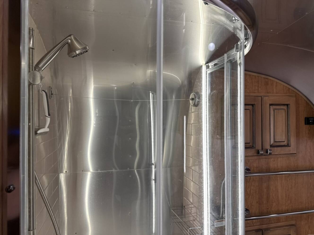 A photo of this 2020 Airstream CLASSIC 33FB