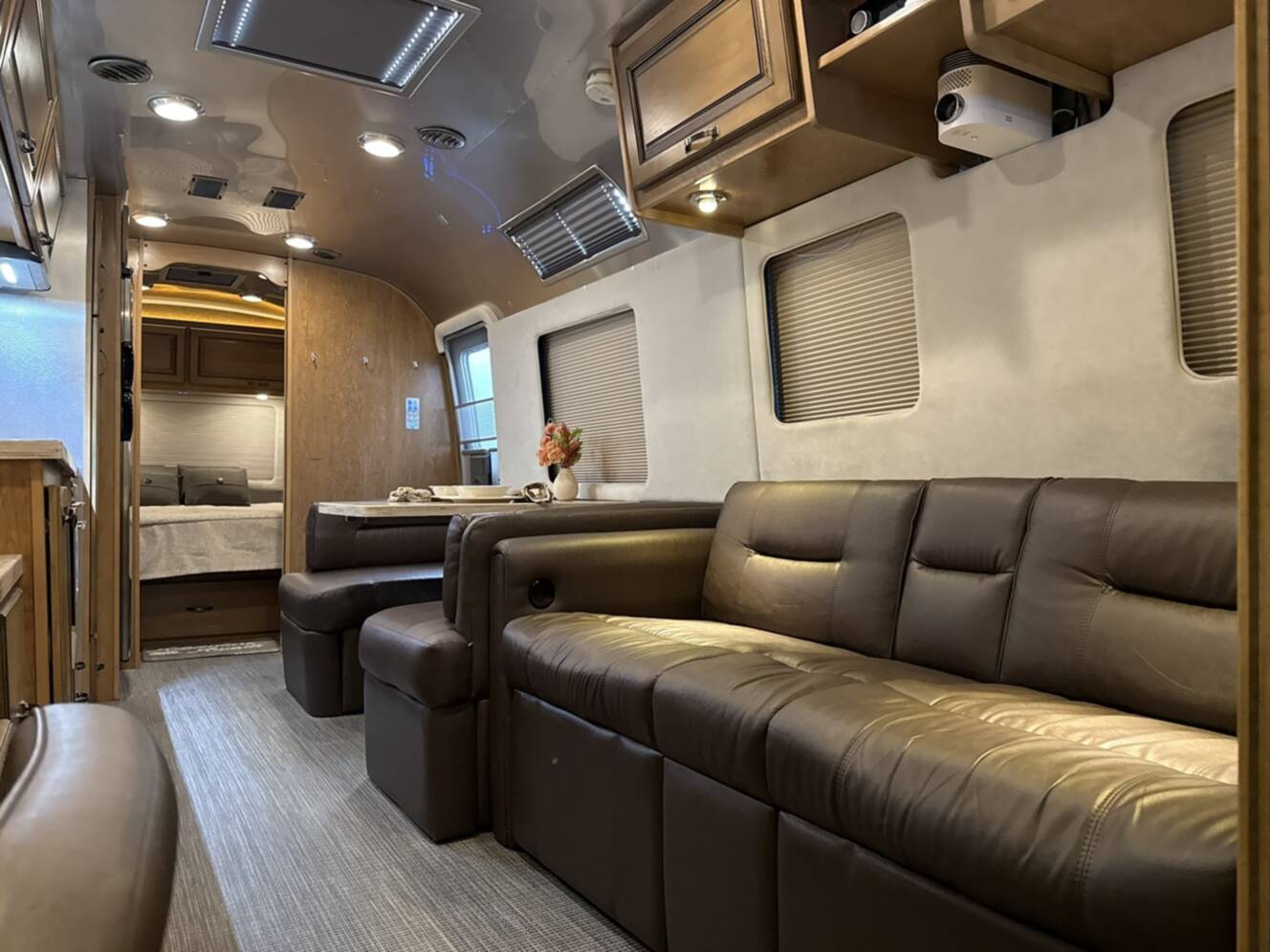 A photo of this 2020 Airstream CLASSIC 33FB