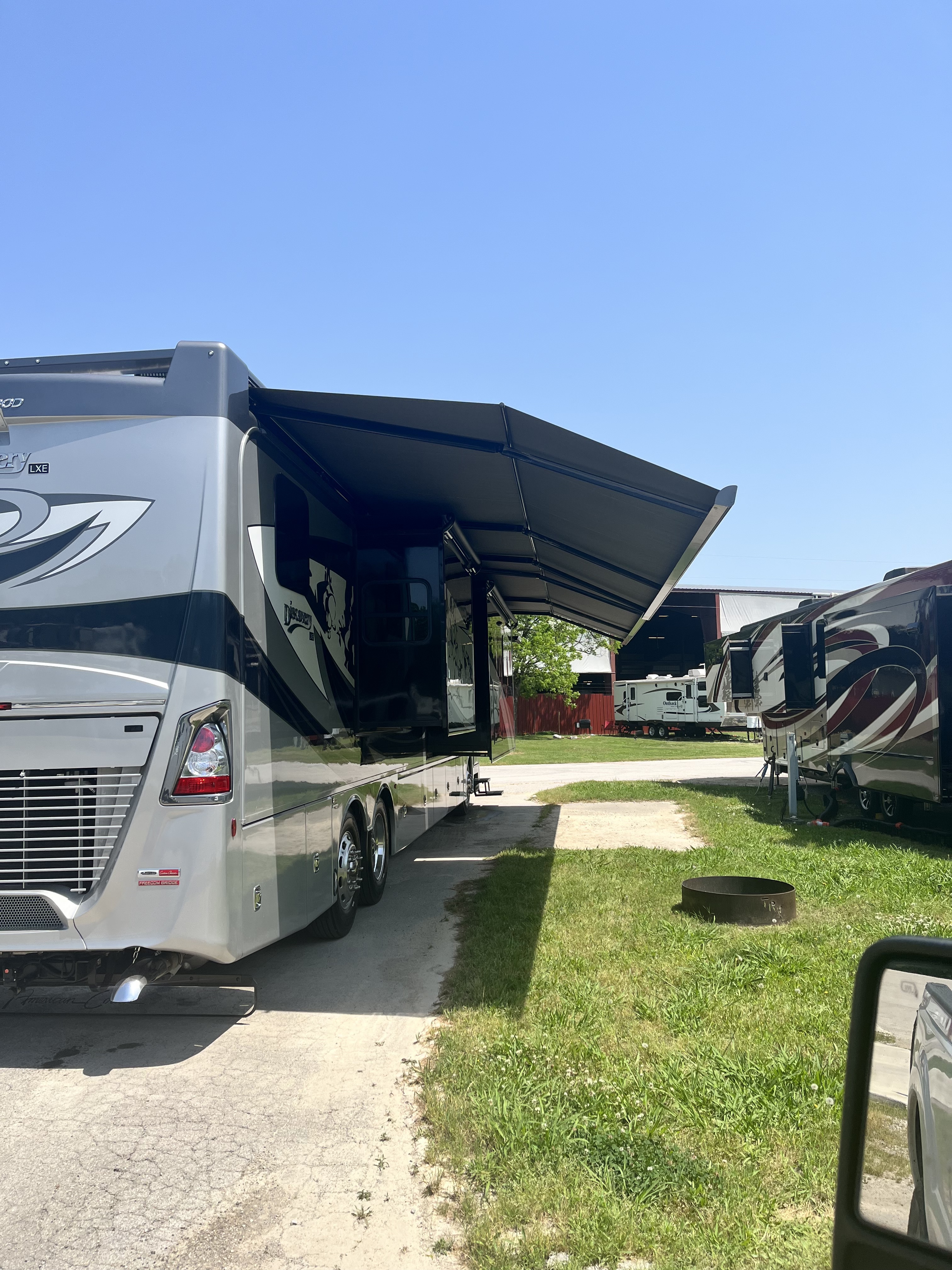2022 Fleetwood DISCOVERY LXE 44S in demorest GA