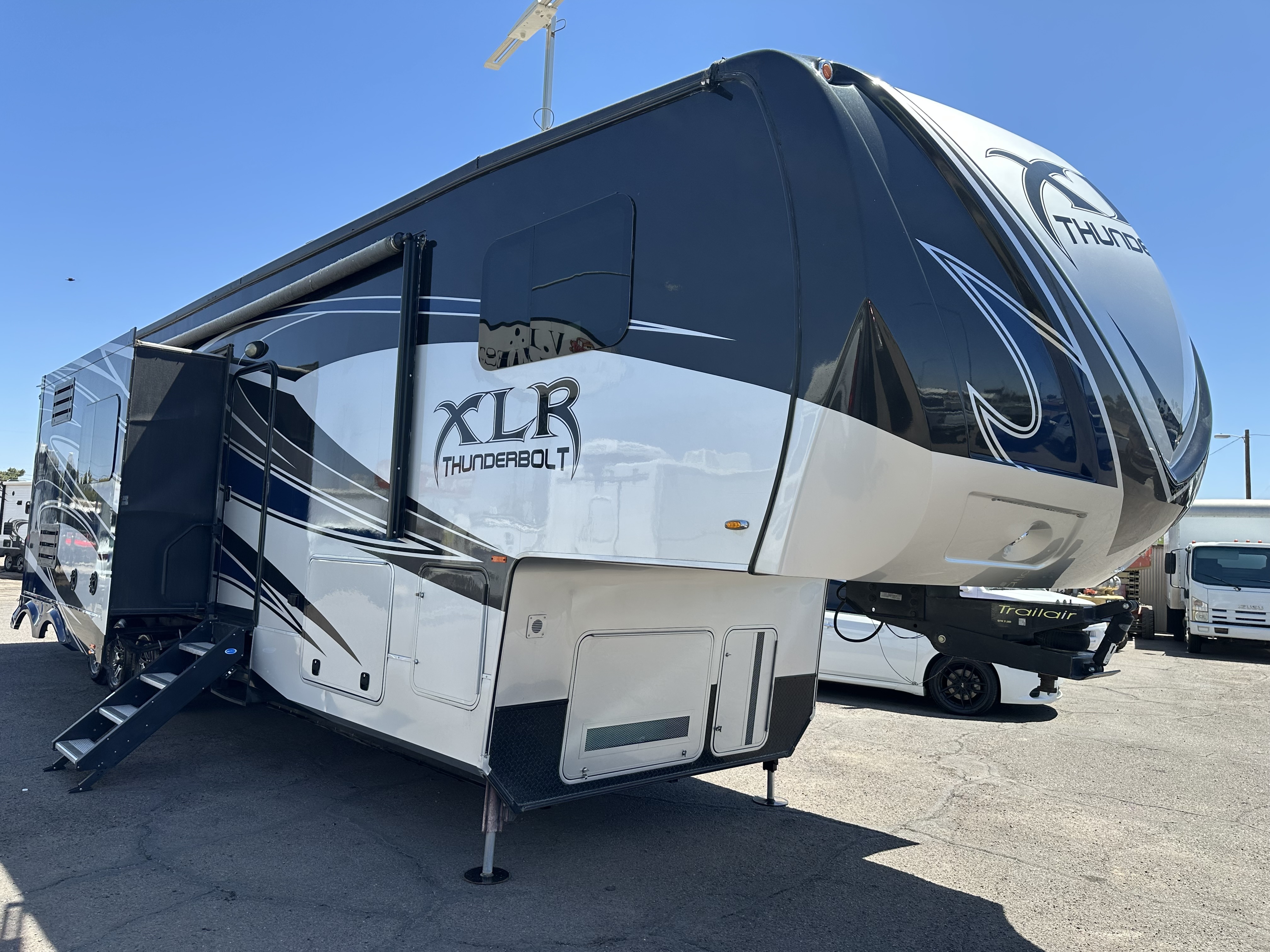2014 Forest River XLR THUNDERBOLT 401AMP in mesa AZ