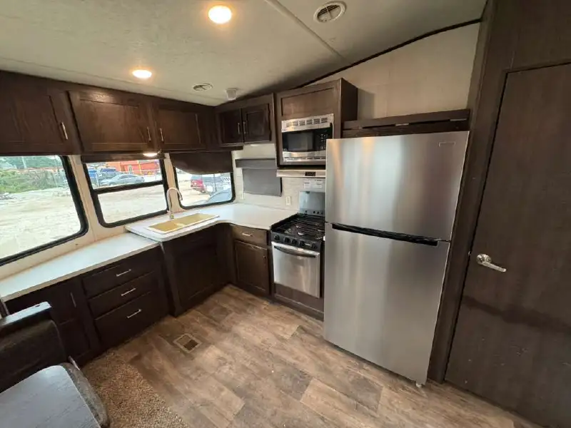 2018 FOREST RIVER SALEM VILLA 395FKLTD