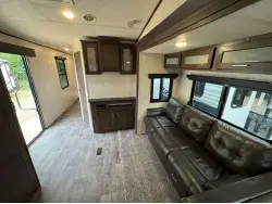2018 FOREST RIVER SALEM VILLA 395FKLTD