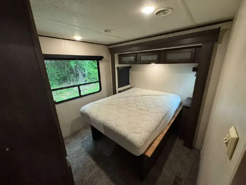 2018 FOREST RIVER SALEM VILLA 395FKLTD