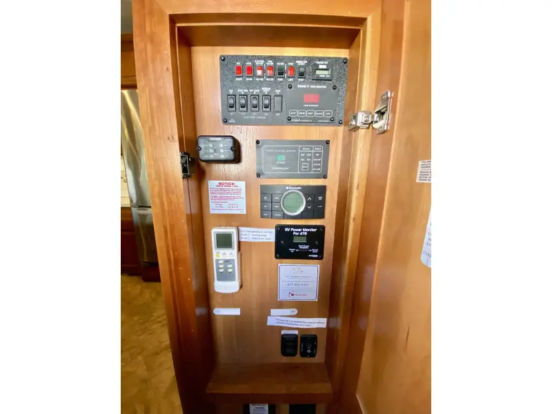 2016 Dvr Mobile Suites 38RSSA