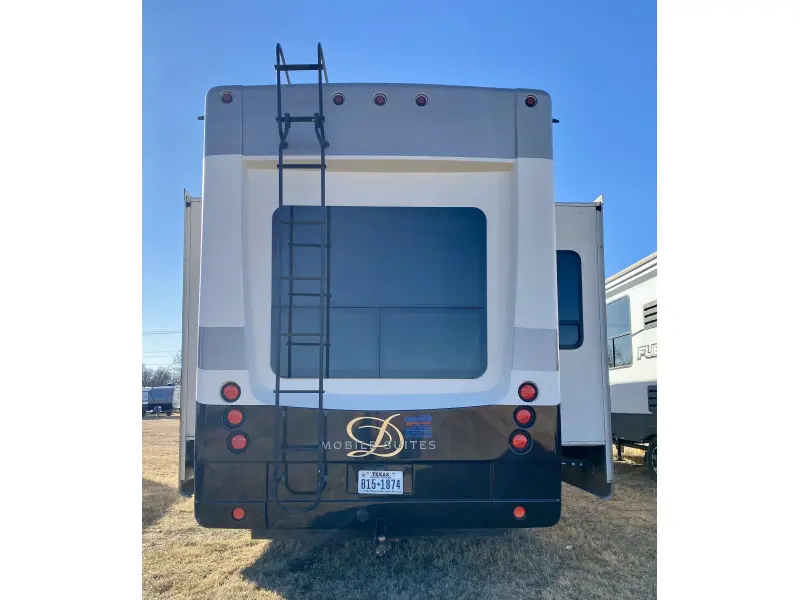 2016 Dvr Mobile Suites 38RSSA