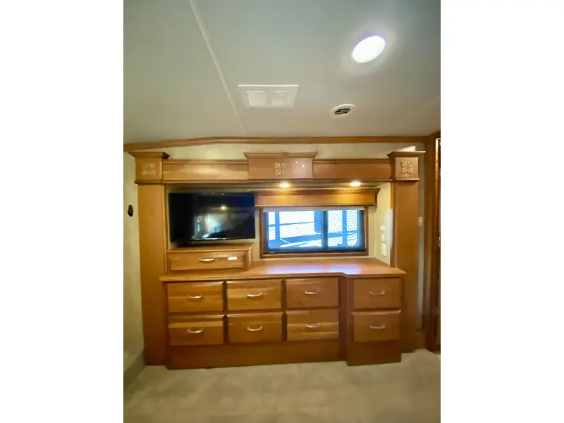 2016 Dvr Mobile Suites 38RSSA